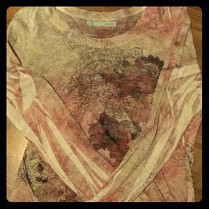 Super cute long-sleeve tee!!